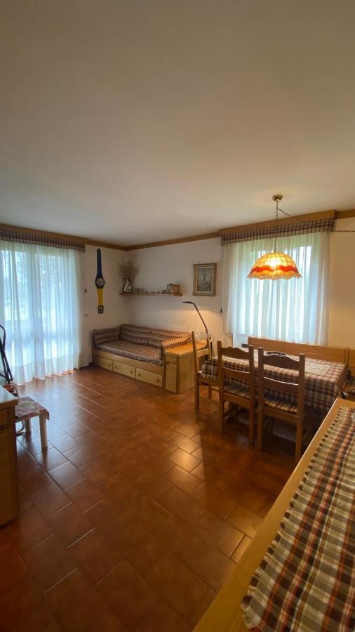 דירות ספיאצו Trilocale Accogliente Con Camino A Pochi Minuti Da Madonna Di Campiglio מראה חיצוני תמונה